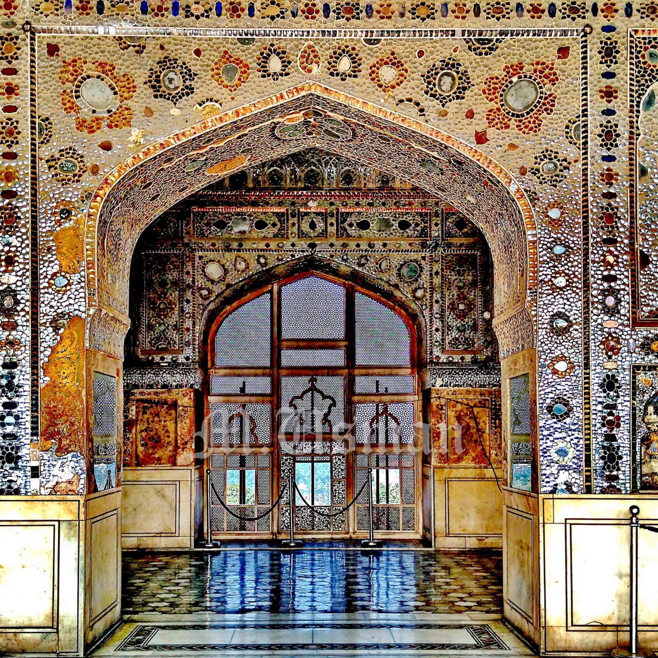 Sheesh Mahal (Palace of Mirrors)