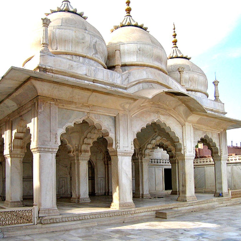 Moti Masjid