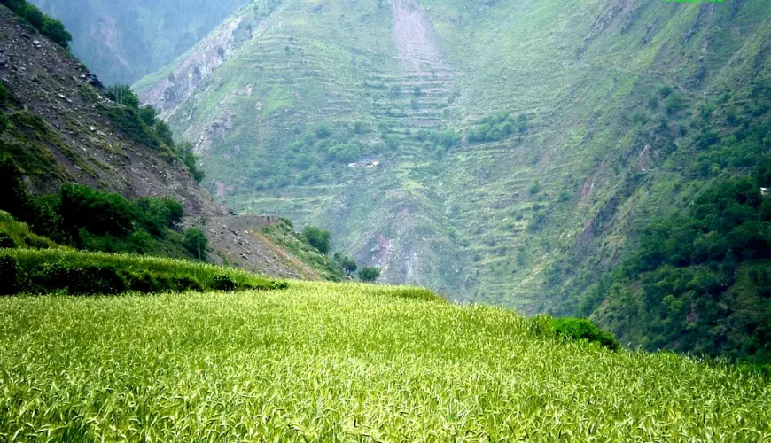 Paras Kaghan Valley